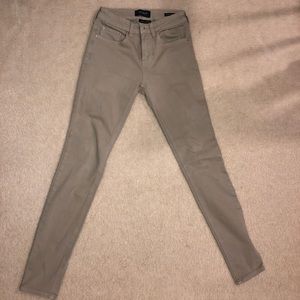 Men’s Khaki Pants